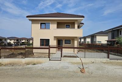 Casa individuala , 4 camere , 3 bai ,150 mp , teren 500 , Dezmir