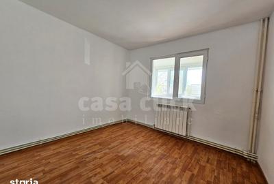Apartament cu 4 camere decomandat în Sud - 12