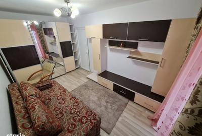 Apartament cu 3 camere decomandat în 6 Vânători - 2