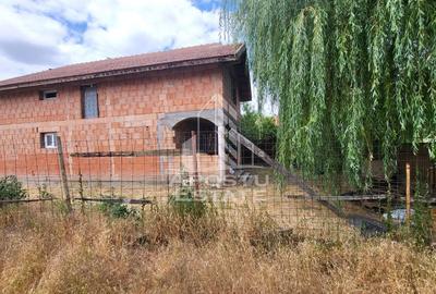 Casa individuala cu 7 camere,si teren de 550 mp,Dudestii Noi - 17