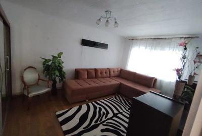 Apartament de vanzare micro 12 langa Biomedica - 1