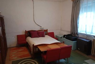 Casă cu 3 camere în Central - 2