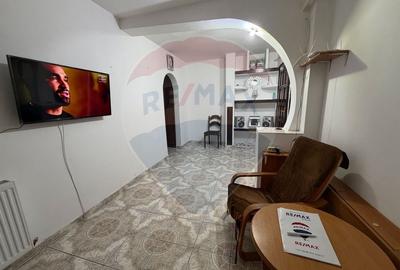 Apartament cu 3 camere de închiriat în zona Rovine - 1