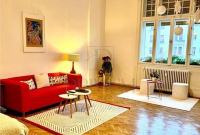 Apartament elegant in Palatul Loffler, vedere in Piata Victo - 3