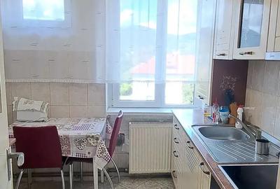 Bld. Bucuresti ap. 3 cam. decomandat, 83.000 - 5