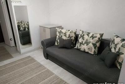 Garsonieră în Traian - 2