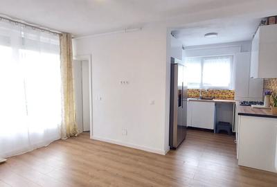 Apartament cu 3 camere semidecomandat în Central - 2