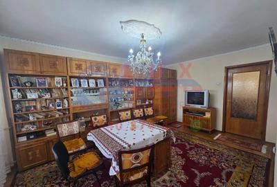 ID 4224 DE VANZARE APARTAMENT CU 4 CAMERE, STR. VICTORIEI - 3