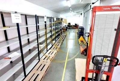 Oferim spre inchiriere spatii pentru birouri si depozit, zona Soarelui - 8