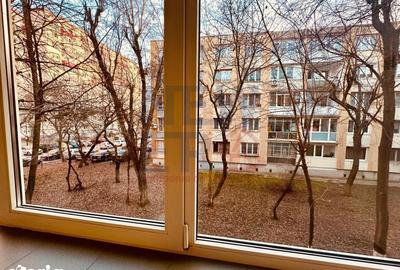 Apartament cu 3 camere semidecomandat, mobilat în Berceni - 9