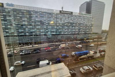 2 camere decomandat,et.4, Piata Victoriei, vis-a-vis America House - 3