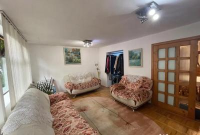 Apartament cu 3 camere decomandat, mobilat în Central - 2