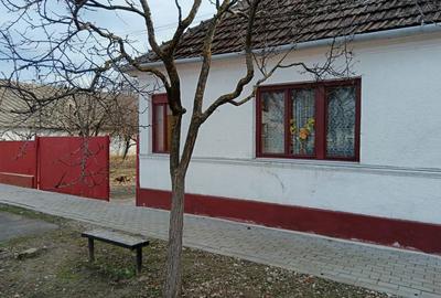 Casă cu 3 camere în Păuliș - 2