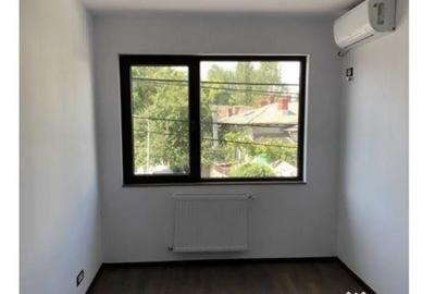 Casă cu 6 camere cu Teren 100 Mp în P-ța Unirii - 6