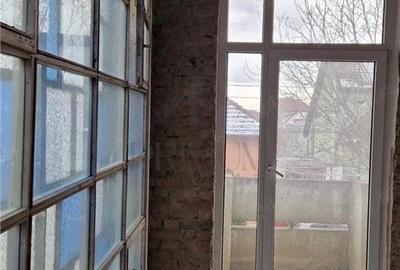 Casă individuală cu 3 camere cu Canalizare în Șagului