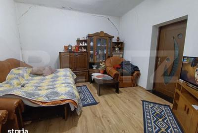 Casă cu 3 camere cu Teren 800 Mp în Var