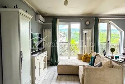 Apartament cu 3 camere decomandat în Florești - 1