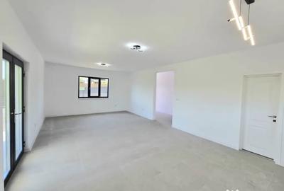 Casă cu 3 camere în Exterior Vest - 18