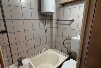 Garsonieră nedecomandată în Central - 8