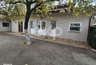 Spațiu comercial, de 123 mp, în Central - 3