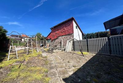 Casă cu 3 camere cu Canalizare în Dâmbul Rotund - 2