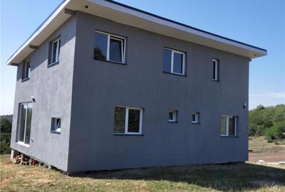 Casă cu 3 camere în Brusturi - 8