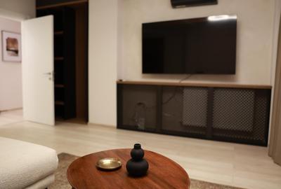 𝐏𝐄𝐍𝐓𝐇𝐎𝐔𝐒𝐄  + 𝐩𝐚𝐫𝐜𝐚𝐫𝐞 𝐬𝐮𝐛𝐭𝐞𝐫𝐚𝐧𝐚̆ + 𝐛𝐨𝐱𝐚̆ - 4