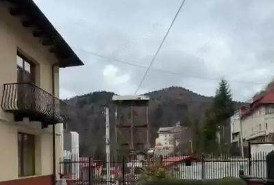 Casă cu 8 camere cu Teren 502 Mp în Central - 2