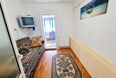 Apartament cu 3 camere decomandat, mobilat în 9 Mai - 5