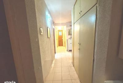 Apartament cu 4 camere decomandat în Rahova - 2