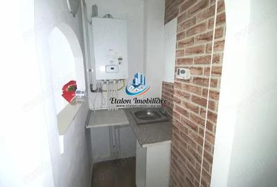 Garsonieră decomandată în Vest - 3
