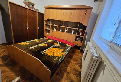 Vand sau inchiriez apartament 2 camere semidecomandat 4 4 Tomis 2, Cri?anei 65A - 3