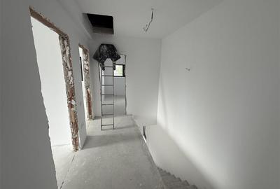 Casă individuală cu 4 camere cu Canalizare în Domnești - 10