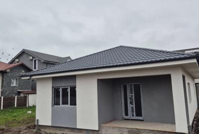 Casă individuală cu 4 camere cu Teren 300 Mp în Central - 2