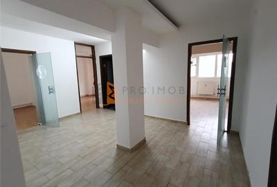 Apartament 3 camere cf1 decomandat zona Centru - 2