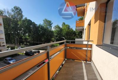 Apartament cu 2 camere decomandat în Tractorul - 17