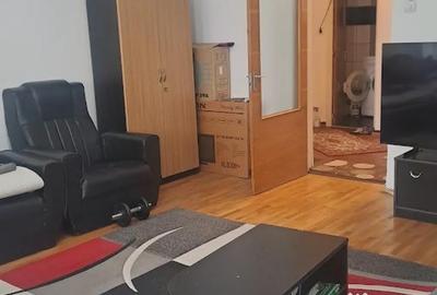 Apartament cu 3 camere decomandat în Frații Golești - 1