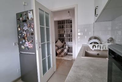 Apartament cu 2 camere semidecomandat, mobilat în Pajura - 3