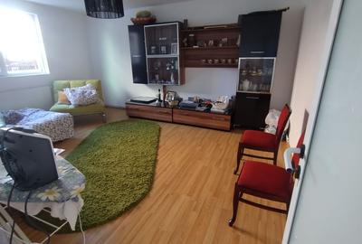 Casă individuală cu 3 camere cu Canalizare în Brătianu - 1