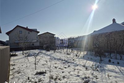 Teren de 382 mp, în Obcini - 1