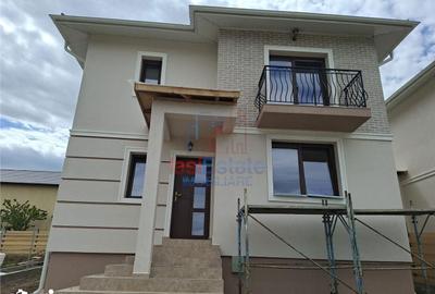 Casă cu 4 camere cu Teren 260 Mp în Podu Roș - 7