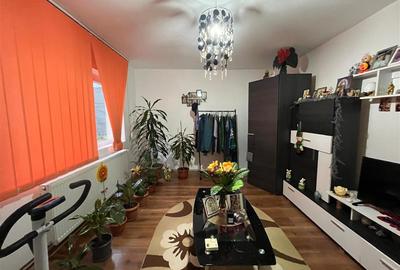 Apartament cu 2 camere decomandat, mobilat în Central - 3