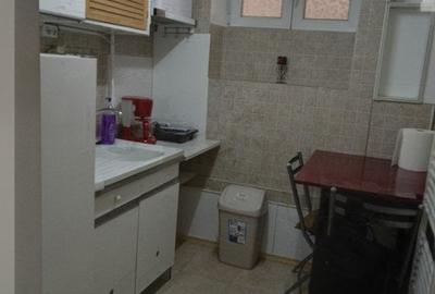 Inchiriez garsonieră București, Piața Victoriei, direct proprietar - 12