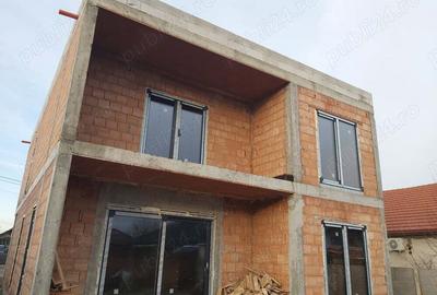 Vand casa tip mediteranean in Oradea cartierul Grigorescu aproape de magazinul profi si Cidan - 2