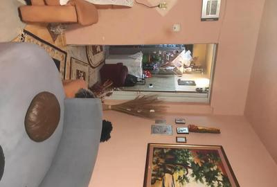 Apartament cu 2 camere decomandat în Micro 15