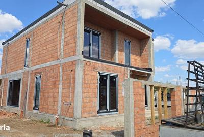 Casă cu 4 camere în Sânmartin - 8