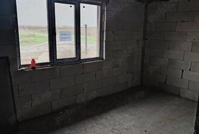 Casă cu Teren 500 Mp în Șendreni - 6