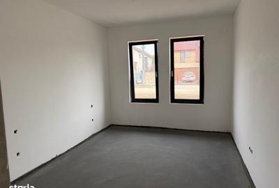 Casă cu 4 camere cu Teren 400 Mp în Central - 3