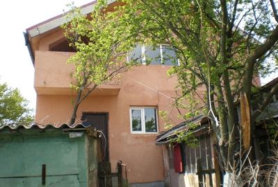 Balș, județul Olt, Casă cu etaj, parter, beci - 1