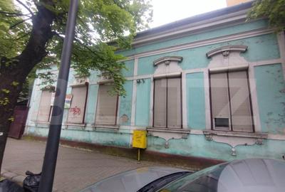 Casa cu 2 camere,70 mp,zona centrala - 1